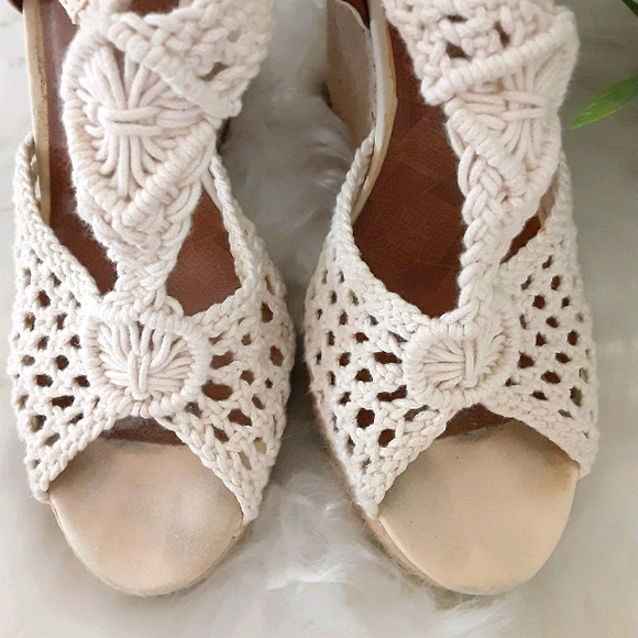 Lucky Brand Macrame Wedges - Picture 3 of 6